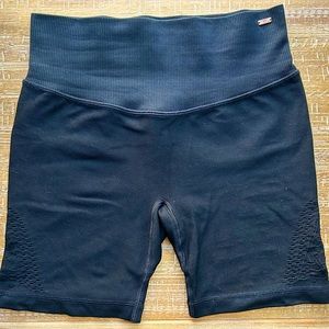 PINK Seamless Athletic Bike Shorts with cutouts